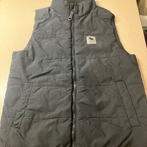 Boys size 9/10 Abercrombie Kids Vest in Dark Grey
